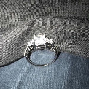 Woman’s 3 big stone Diamond ring